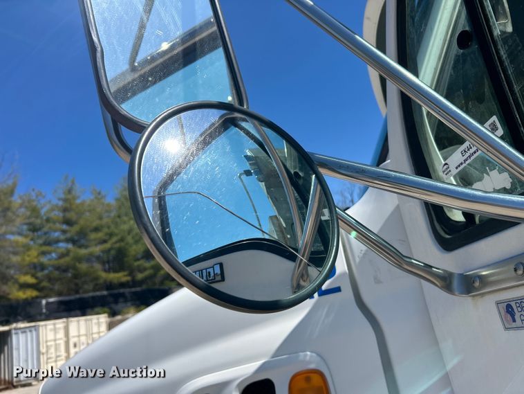 image for item EK4415 1998 Ford LT8513 dump truck