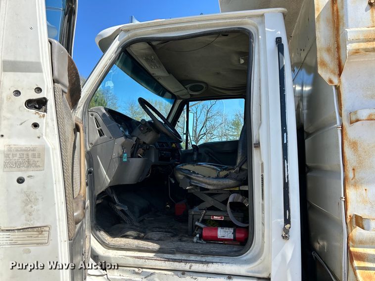 image for item EK4415 1998 Ford LT8513 dump truck
