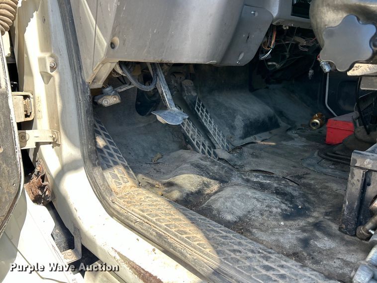 image for item EK4415 1998 Ford LT8513 dump truck