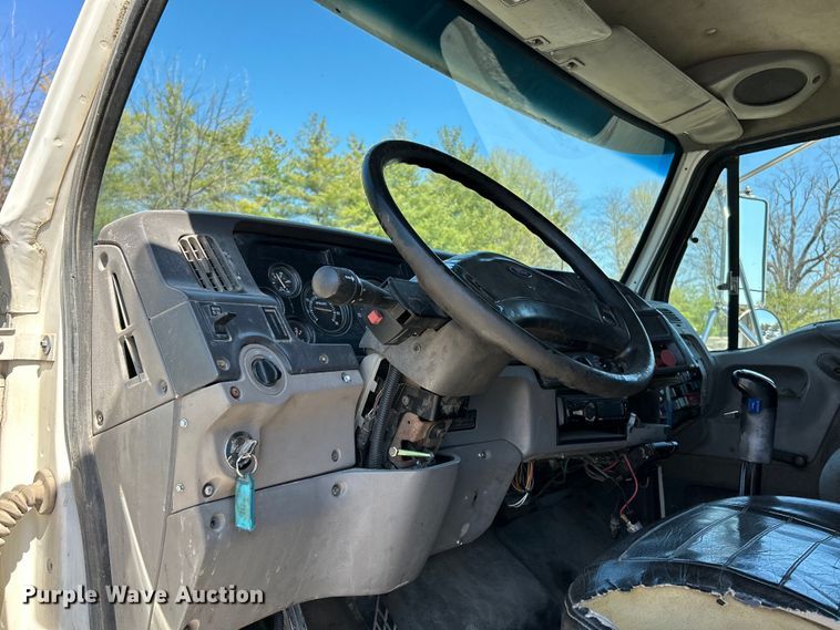 image for item EK4415 1998 Ford LT8513 dump truck