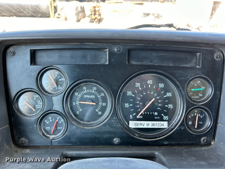 image for item EK4415 1998 Ford LT8513 dump truck