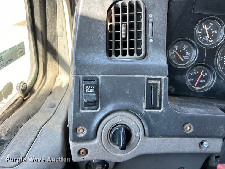 image for item EK4415 1998 Ford LT8513 dump truck