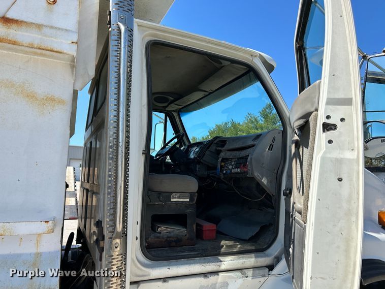 image for item EK4415 1998 Ford LT8513 dump truck