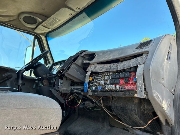 image for item EK4415 1998 Ford LT8513 dump truck