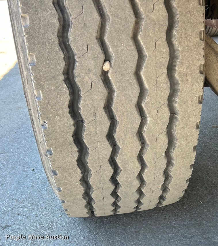 image for item EK4415 1998 Ford LT8513 dump truck