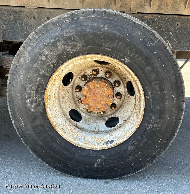 image for item EK4415 1998 Ford LT8513 dump truck