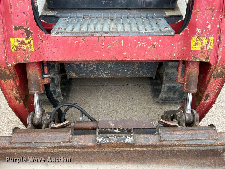 image for item EK4431 2015 Takeuchi TL10 tracked skid steer loader
