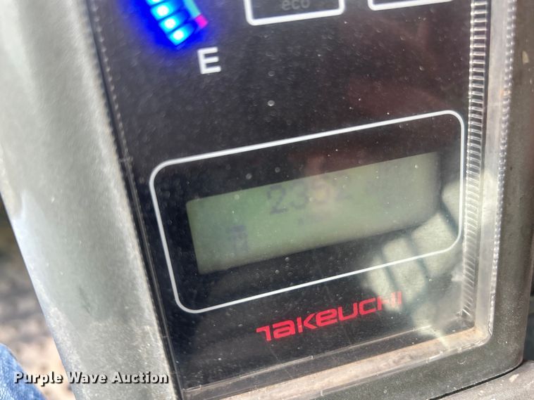 image for item EK4431 2015 Takeuchi TL10 tracked skid steer loader