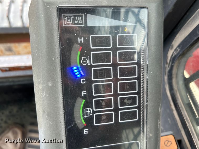 image for item EK4431 2015 Takeuchi TL10 tracked skid steer loader