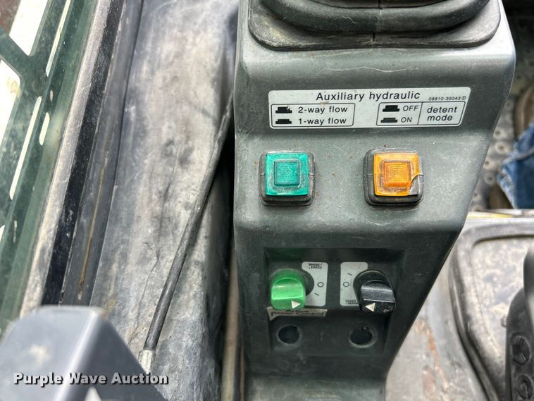 image for item EK4431 2015 Takeuchi TL10 tracked skid steer loader