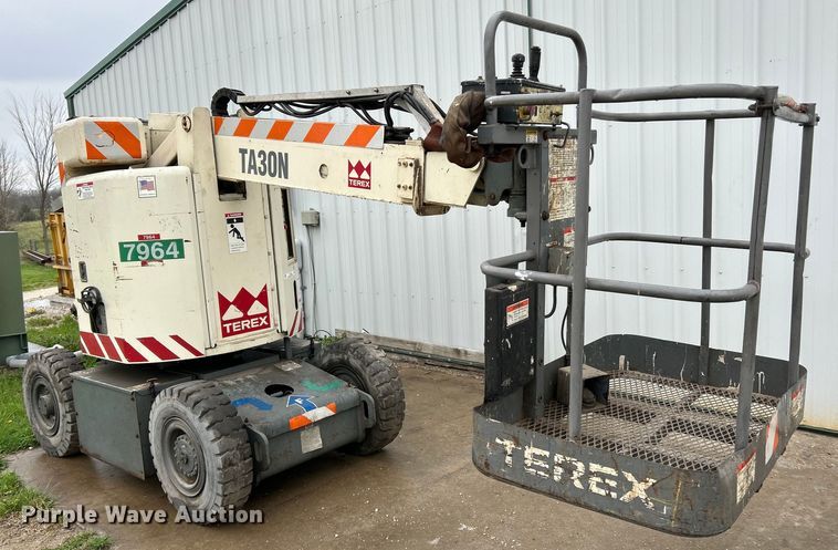 image for item EK4436 1999 Terex TA30N boom lift