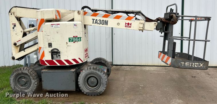 image for item EK4436 1999 Terex TA30N boom lift