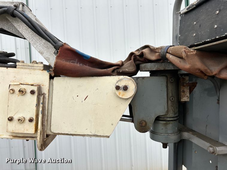 image for item EK4436 1999 Terex TA30N boom lift