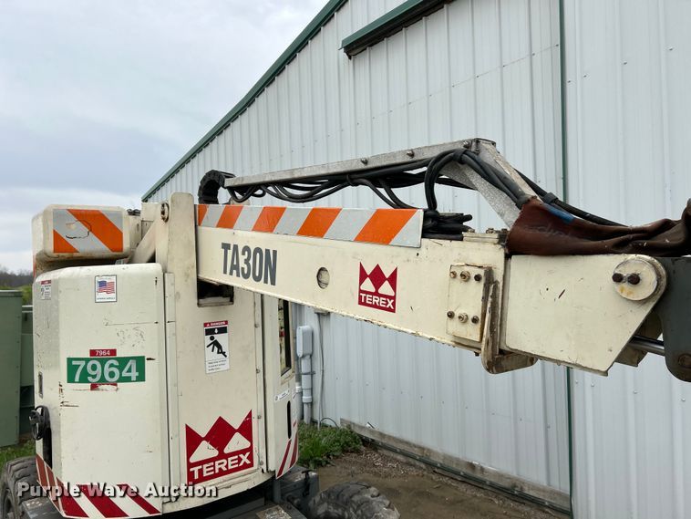 image for item EK4436 1999 Terex TA30N boom lift