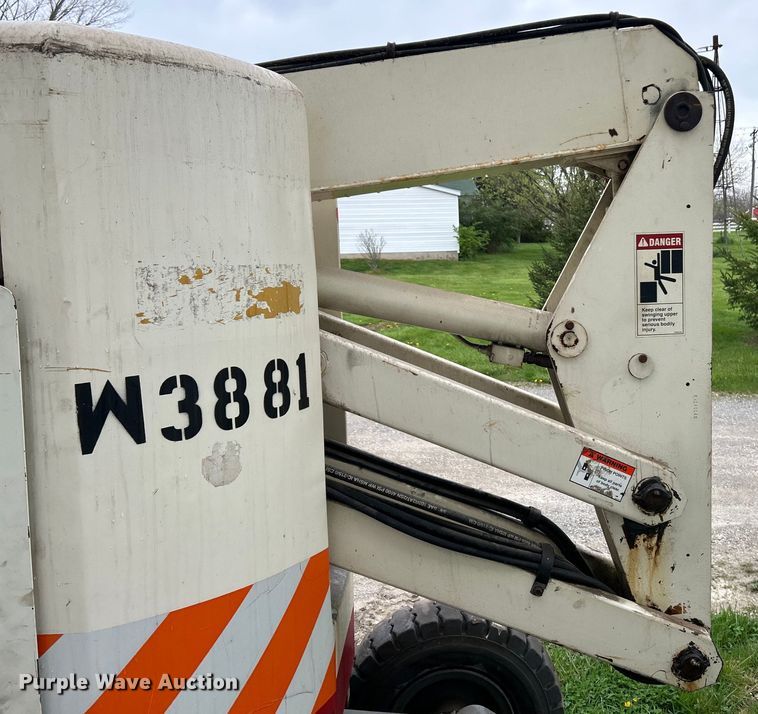 image for item EK4436 1999 Terex TA30N boom lift