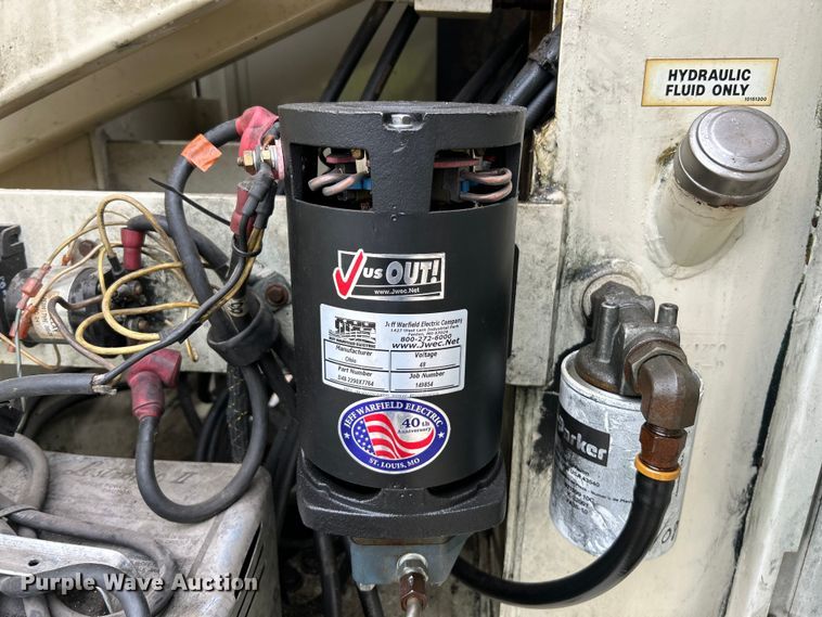 image for item EK4436 1999 Terex TA30N boom lift