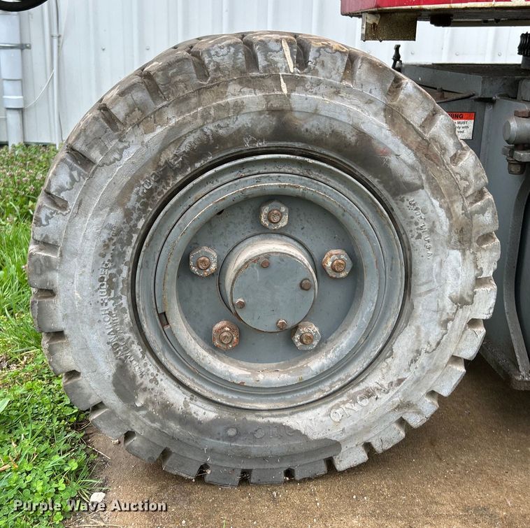 image for item EK4436 1999 Terex TA30N boom lift