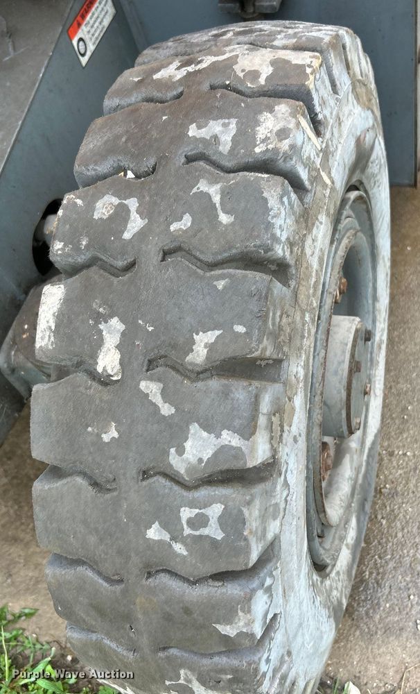 image for item EK4436 1999 Terex TA30N boom lift