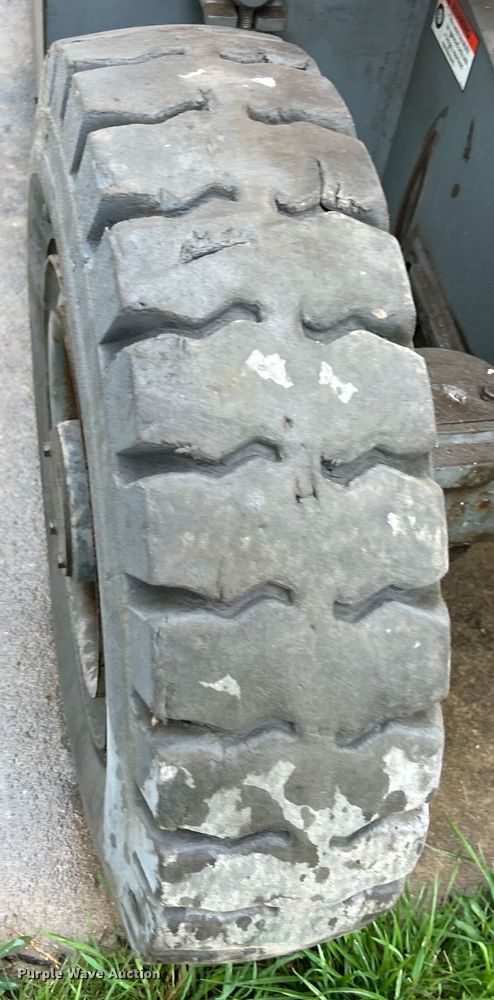 image for item EK4436 1999 Terex TA30N boom lift