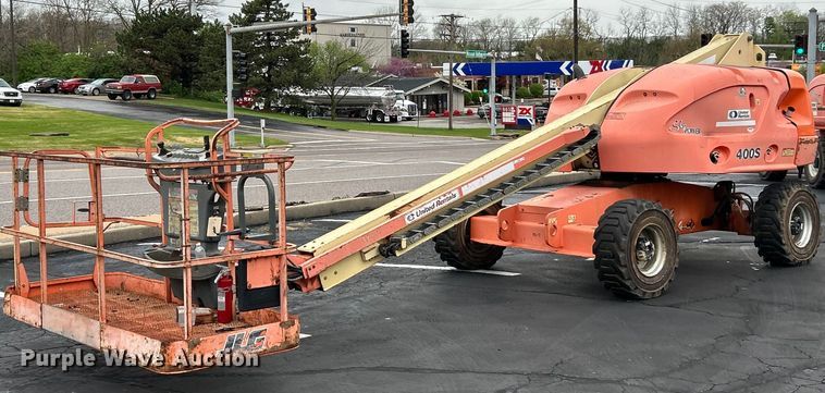image for item EK4441 2006 JLG 400S boom lift