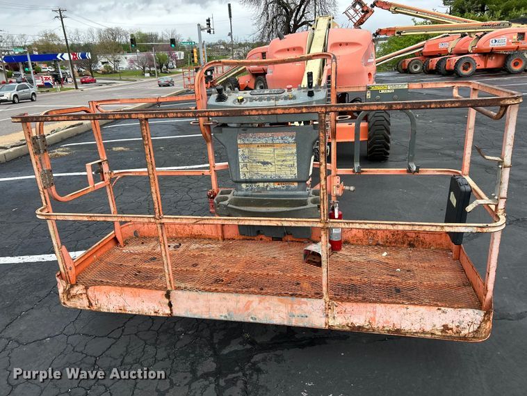 image for item EK4441 2006 JLG 400S boom lift