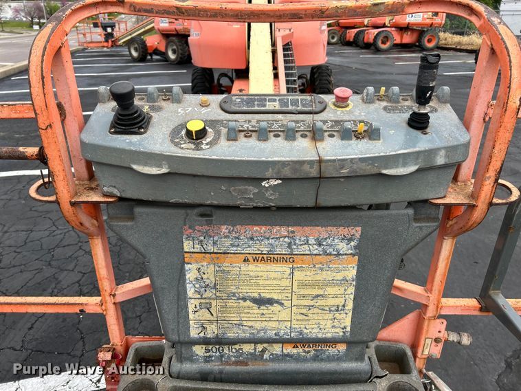image for item EK4441 2006 JLG 400S boom lift