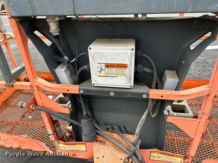 image for item EK4441 2006 JLG 400S boom lift