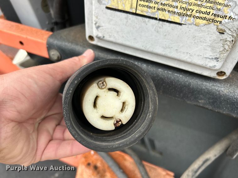 image for item EK4441 2006 JLG 400S boom lift