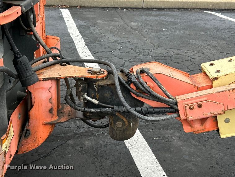 image for item EK4441 2006 JLG 400S boom lift