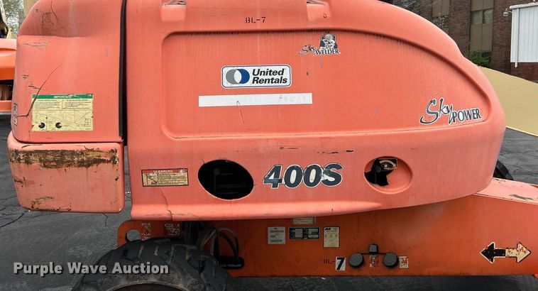 image for item EK4441 2006 JLG 400S boom lift