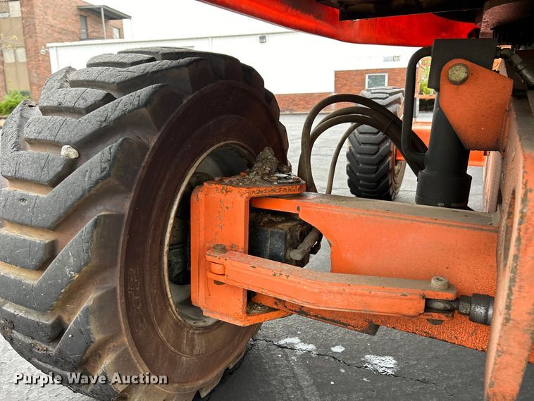 image for item EK4441 2006 JLG 400S boom lift