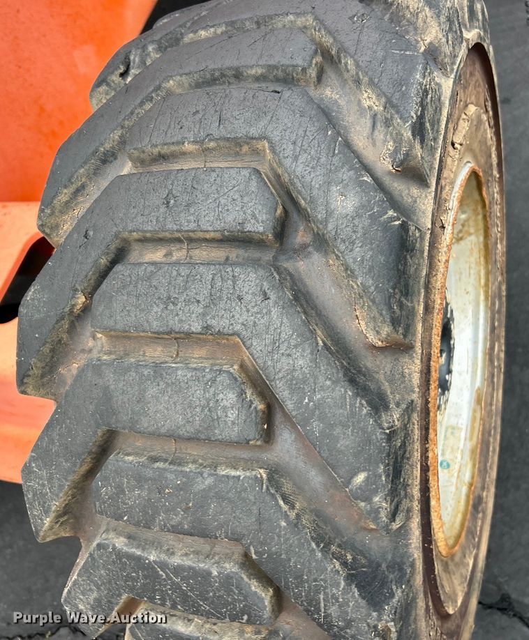 image for item EK4441 2006 JLG 400S boom lift