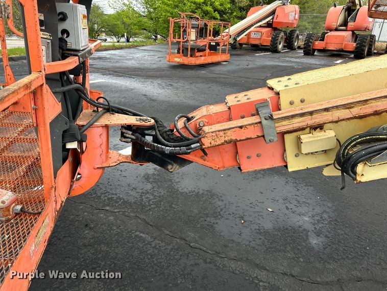 image for item EK4442 2006 JLG 600S boom lift