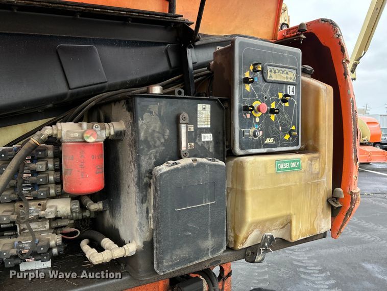 image for item EK4442 2006 JLG 600S boom lift