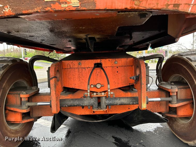 image for item EK4442 2006 JLG 600S boom lift