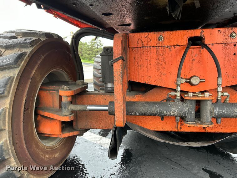 image for item EK4442 2006 JLG 600S boom lift