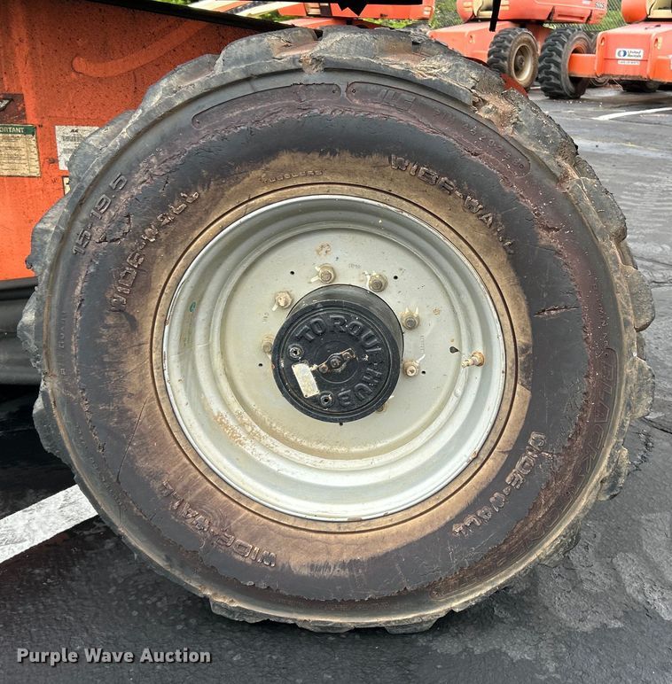 image for item EK4442 2006 JLG 600S boom lift