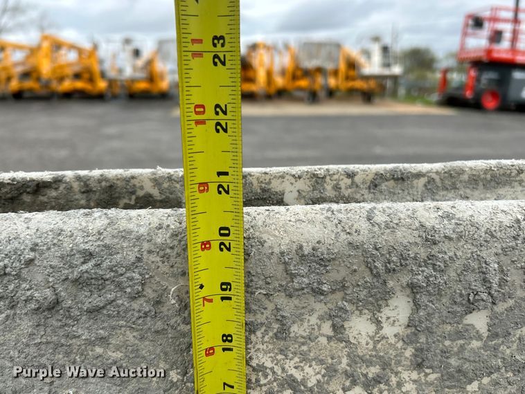 image for item EK4443 Canycom SC75 concrete buggy