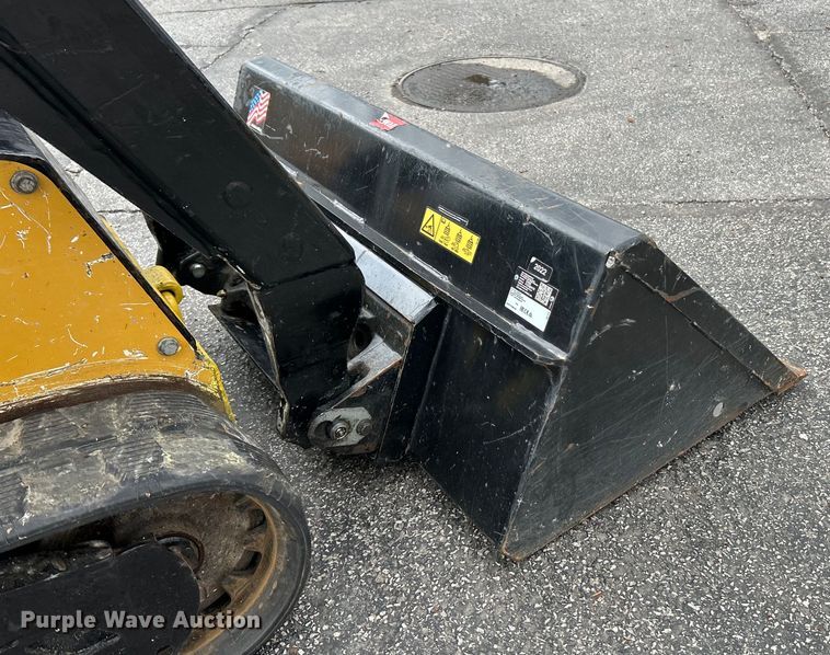 image for item EK4444 2020 Vermeer S925TX compact utility loader