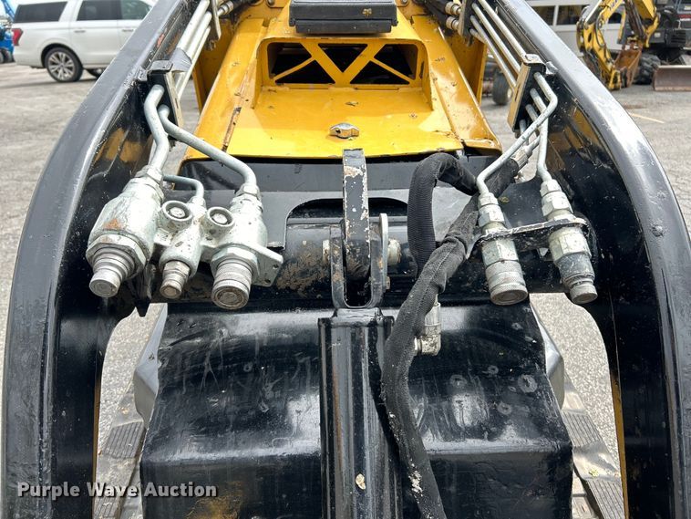 image for item EK4444 2020 Vermeer S925TX compact utility loader