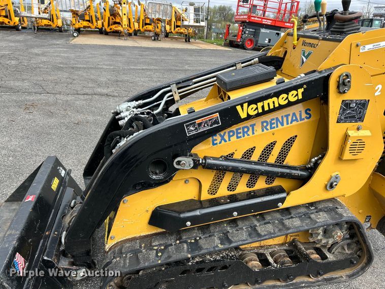 image for item EK4444 2020 Vermeer S925TX compact utility loader