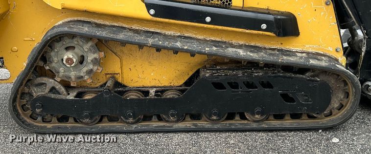 image for item EK4444 2020 Vermeer S925TX compact utility loader