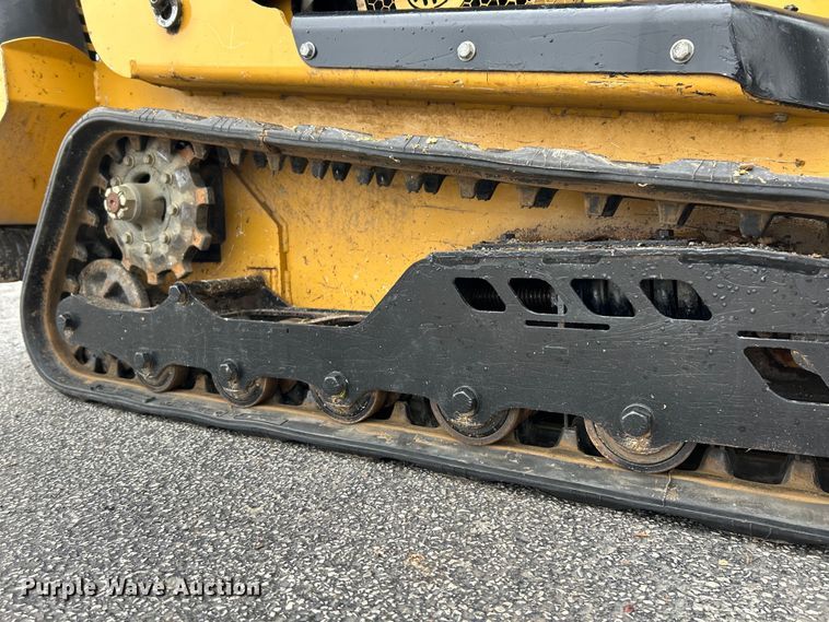 image for item EK4444 2020 Vermeer S925TX compact utility loader