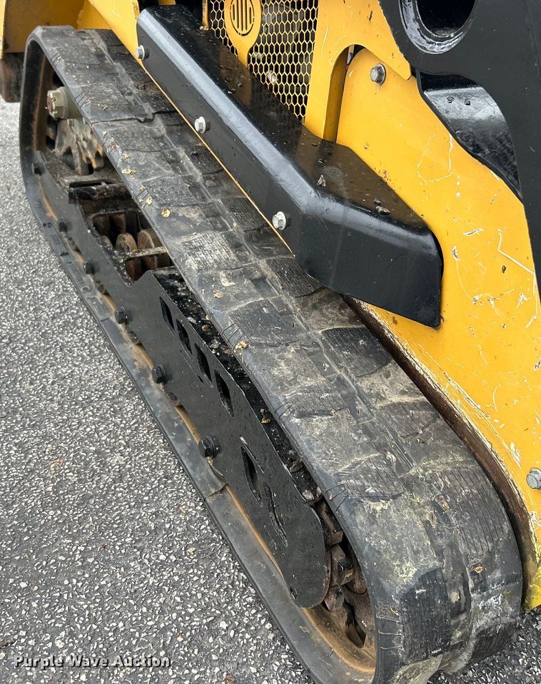 image for item EK4444 2020 Vermeer S925TX compact utility loader