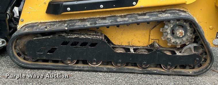 image for item EK4444 2020 Vermeer S925TX compact utility loader