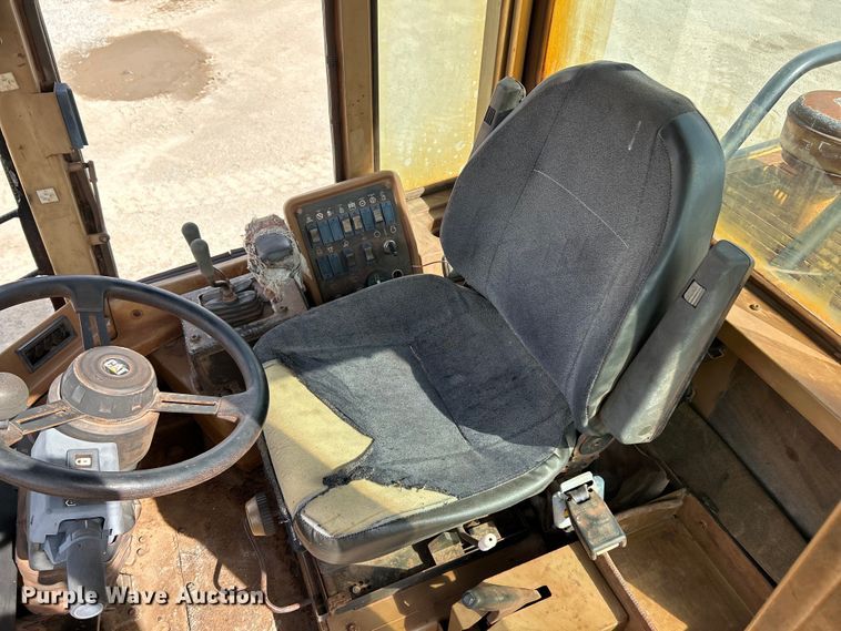 image for item EK4469 1994 Caterpillar  928F wheel loader