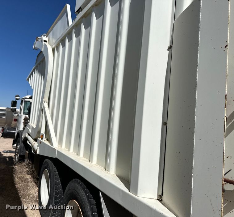 image for item IB9388 2016 Autocar Xpeditor refuse truck