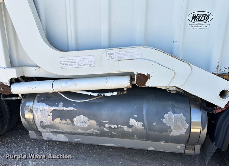 image for item IB9388 2016 Autocar Xpeditor refuse truck