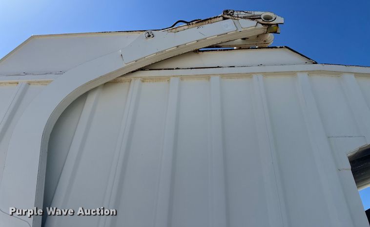 image for item IB9388 2016 Autocar Xpeditor refuse truck