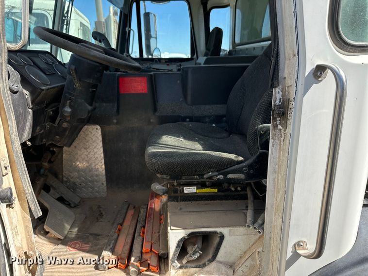 image for item IB9388 2016 Autocar Xpeditor refuse truck